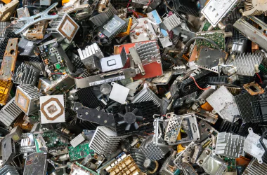 Eletronic scrap 68b4a3e7a011e